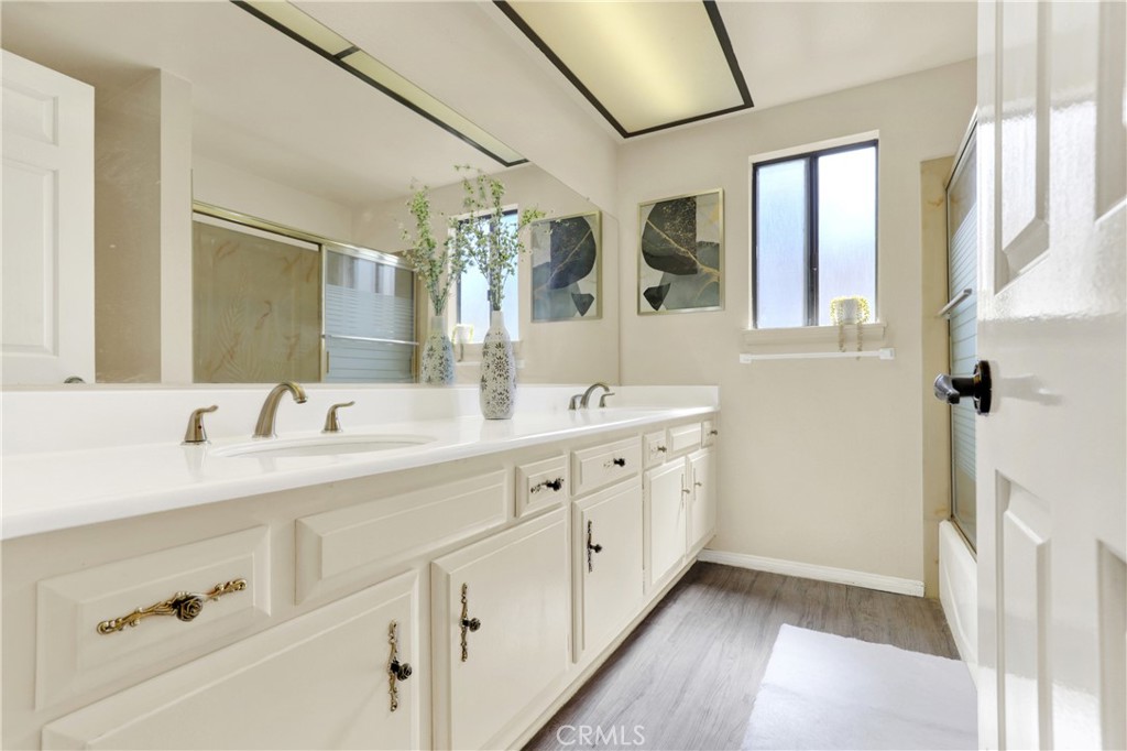 21371 Avenida Manantial