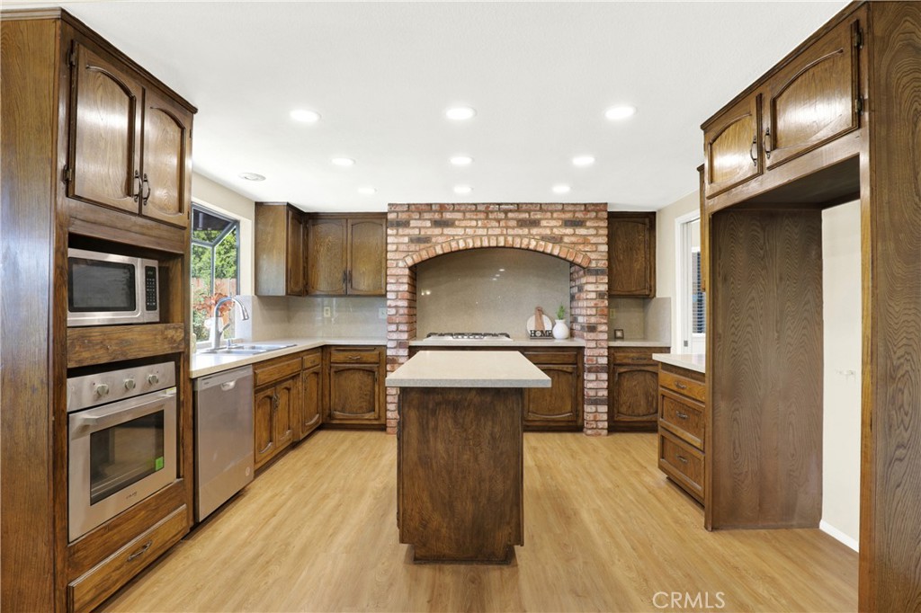 21371 Avenida Manantial