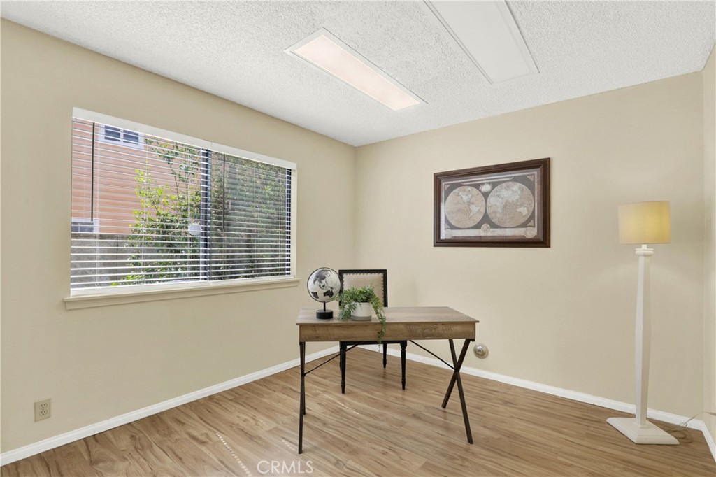 21371 Avenida Manantial