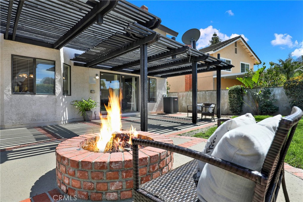 21371 Avenida Manantial