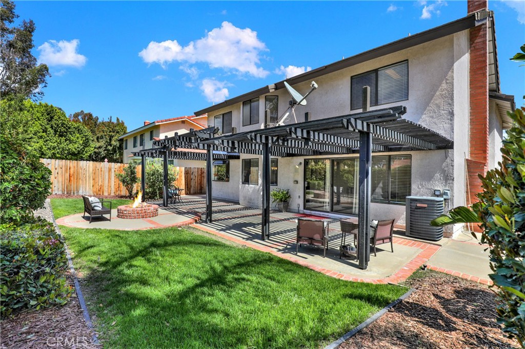 21371 Avenida Manantial