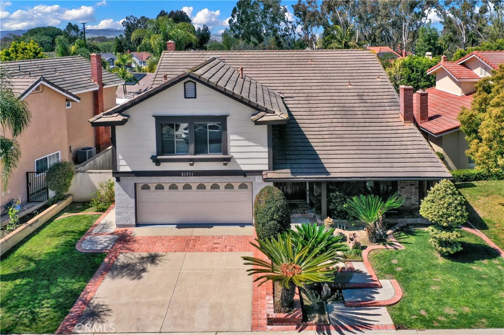 21371 Avenida Manantial
