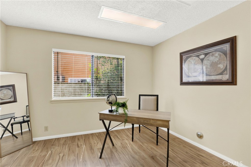 21371 Avenida Manantial