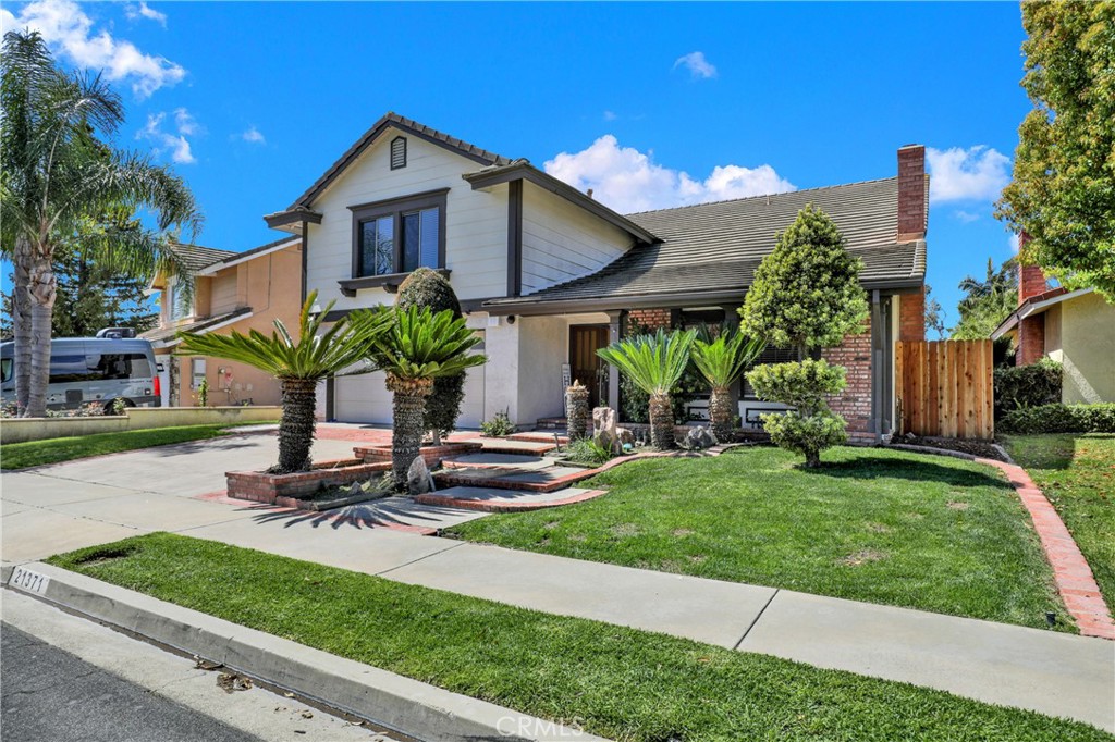21371 Avenida Manantial