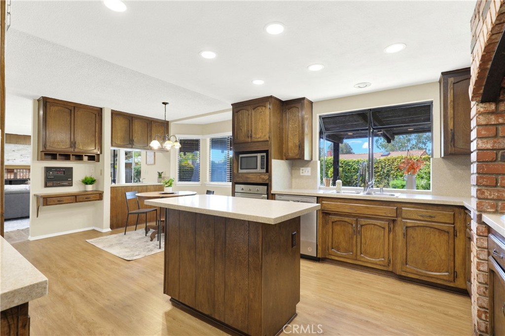 21371 Avenida Manantial