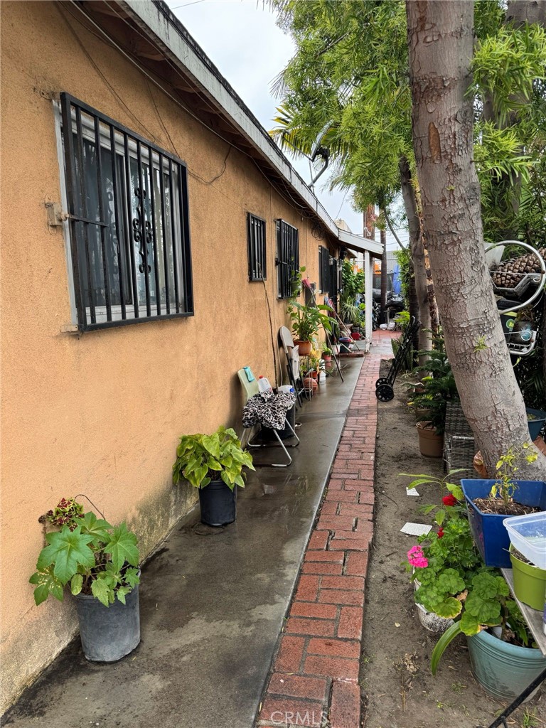 600 E 87th Street
