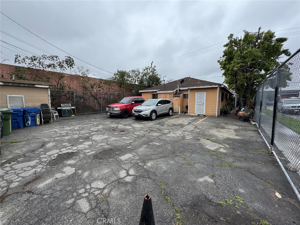 600 E 87th Street
