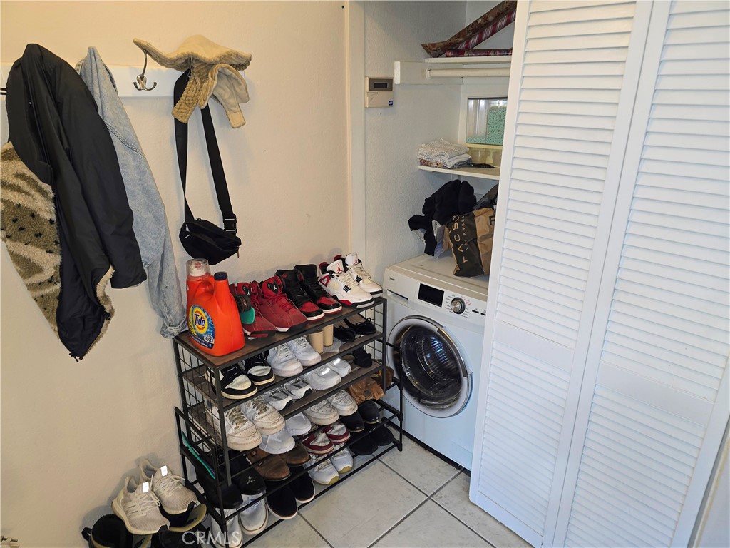 1250 S Brookhurst 2080