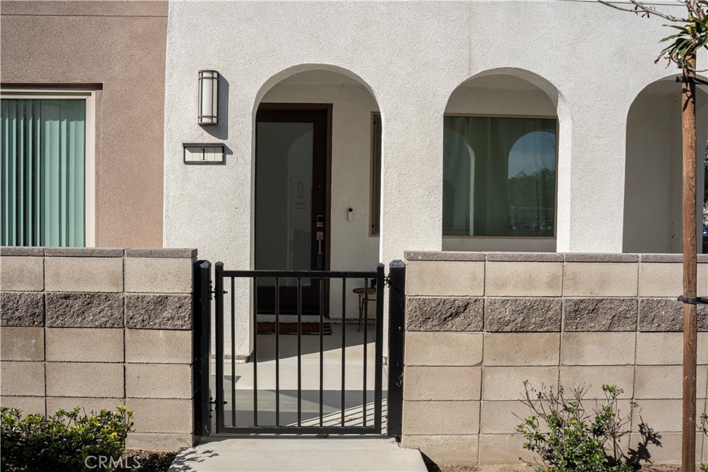 3520 E Peckham Paseo 1
