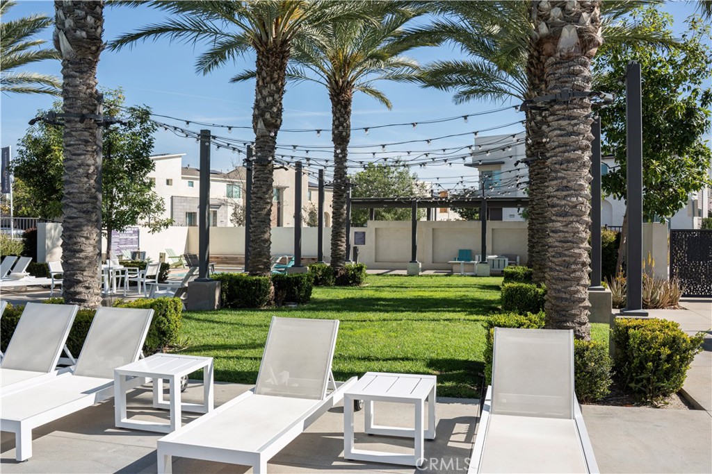 3520 E Peckham Paseo 1