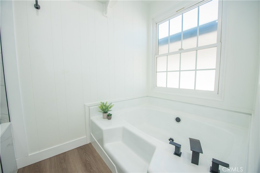 14036 Lake View Drive 143
