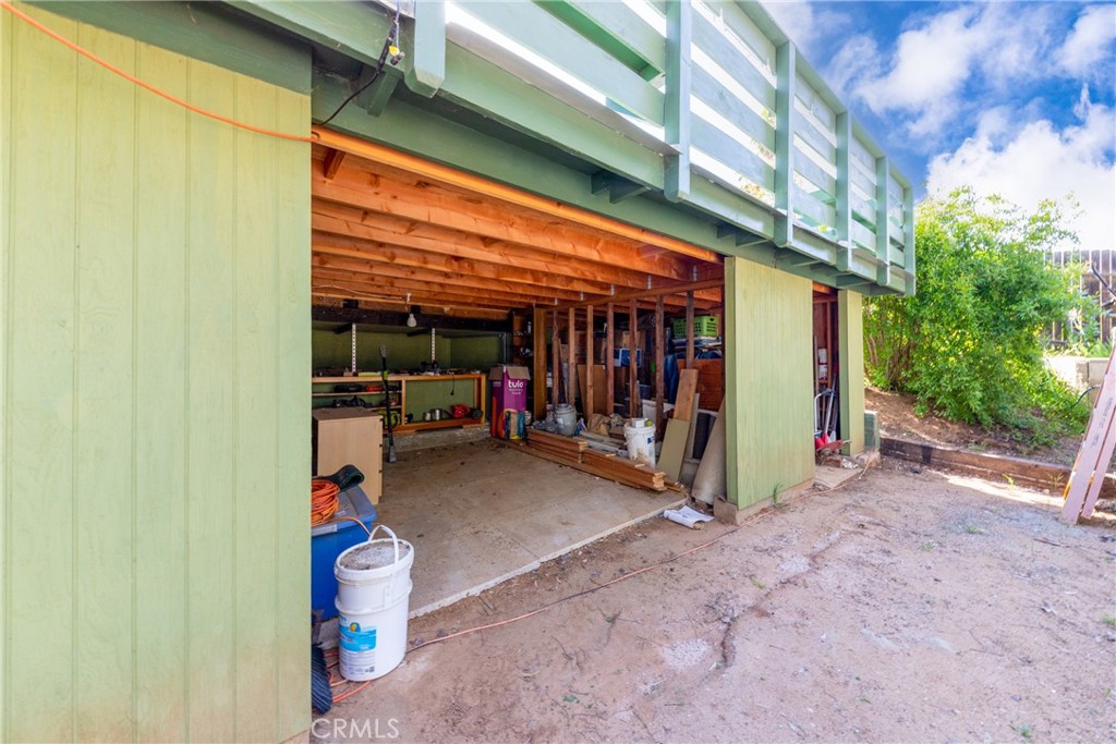 5910 Avenue Juan Bautista