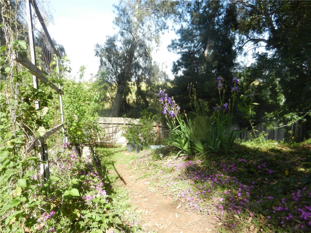 5910 Avenue Juan Bautista