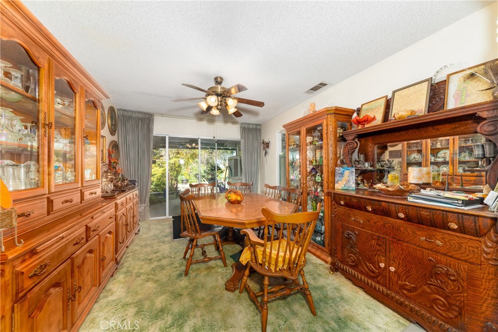 5910 Avenue Juan Bautista