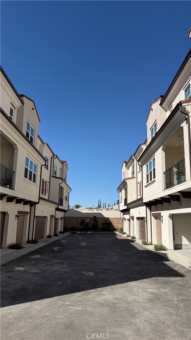 546 Gregory Way