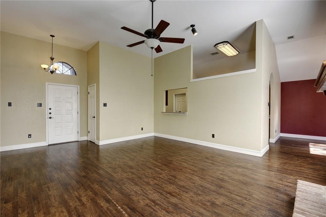 15811 De Peer Ave