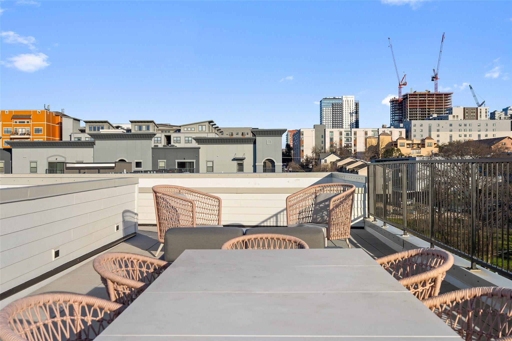 2500 Longview ST # 222