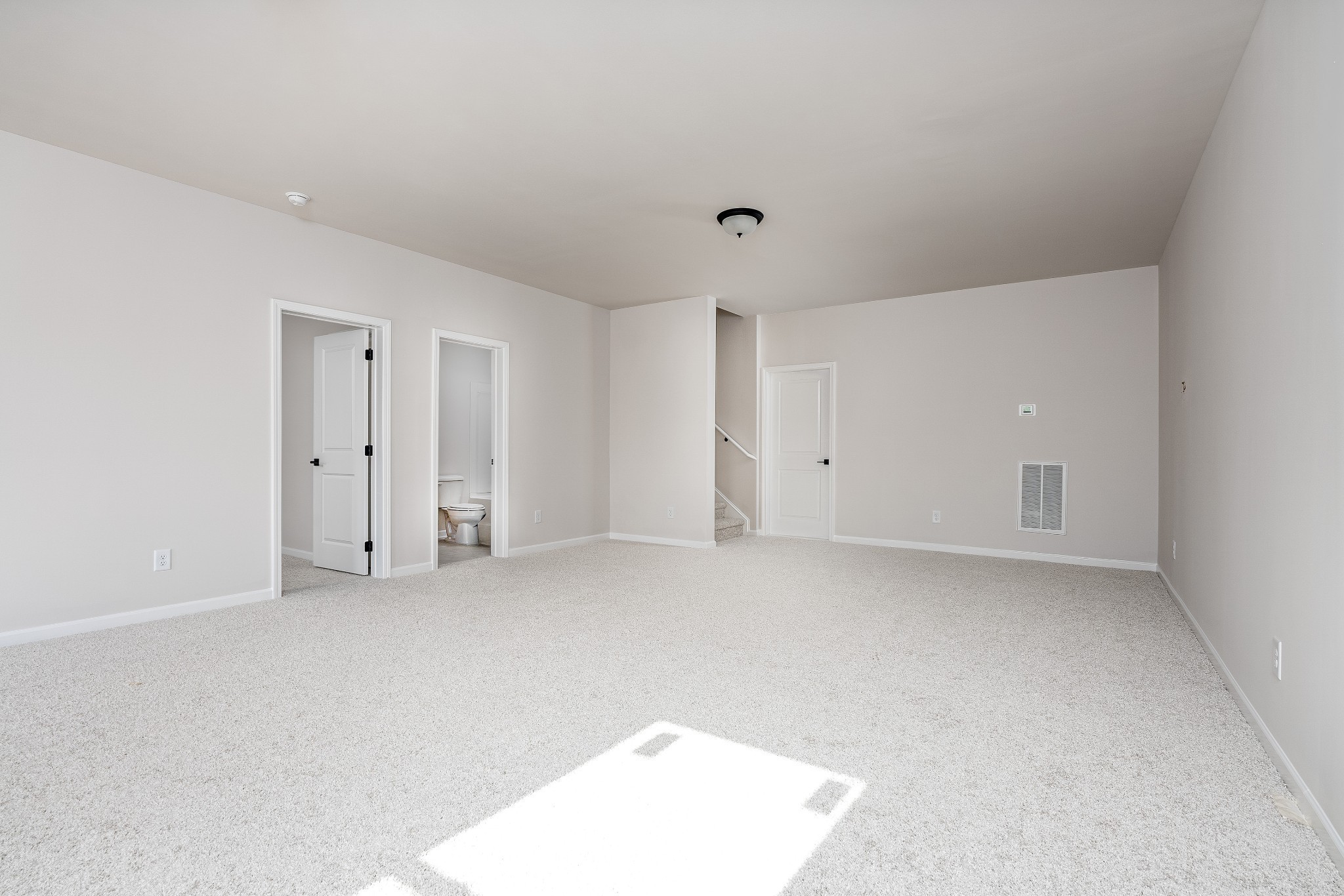 6137 Saxlingham Place