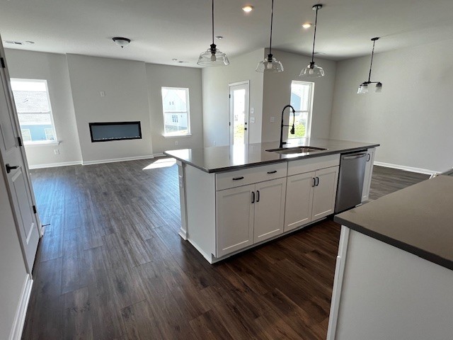 6129 Saxlingham Place