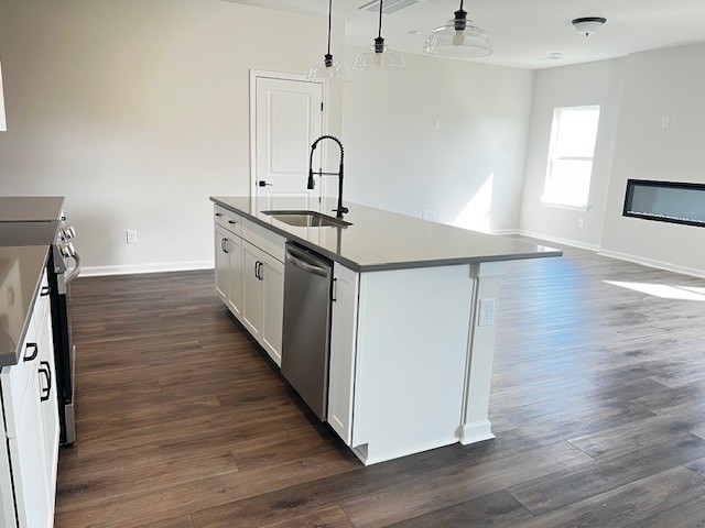 6129 Saxlingham Place