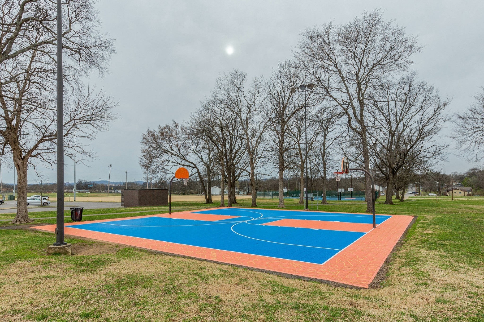 555 N DuPont Ave Unit: E105