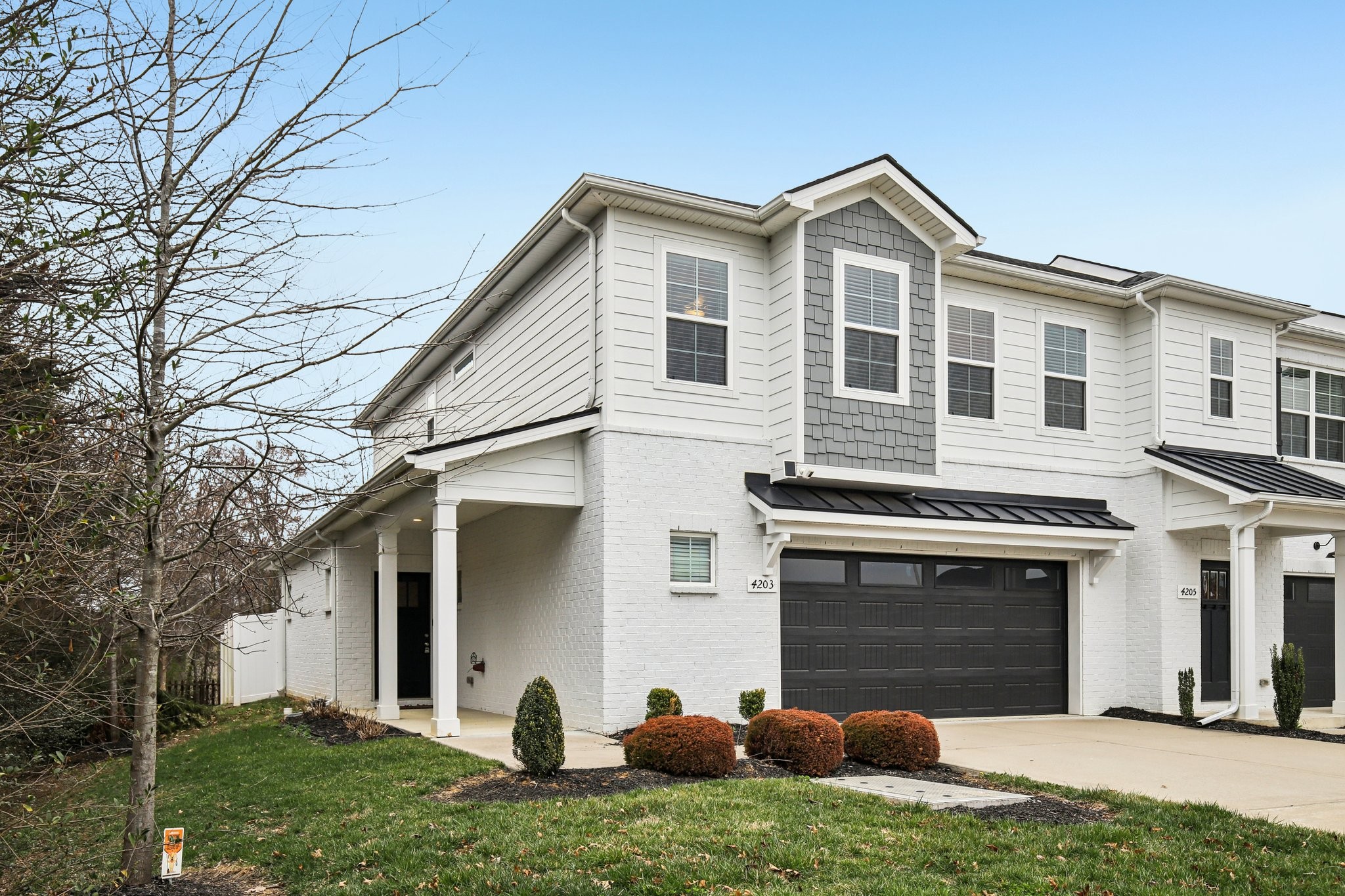 4203 Sarazen Ln