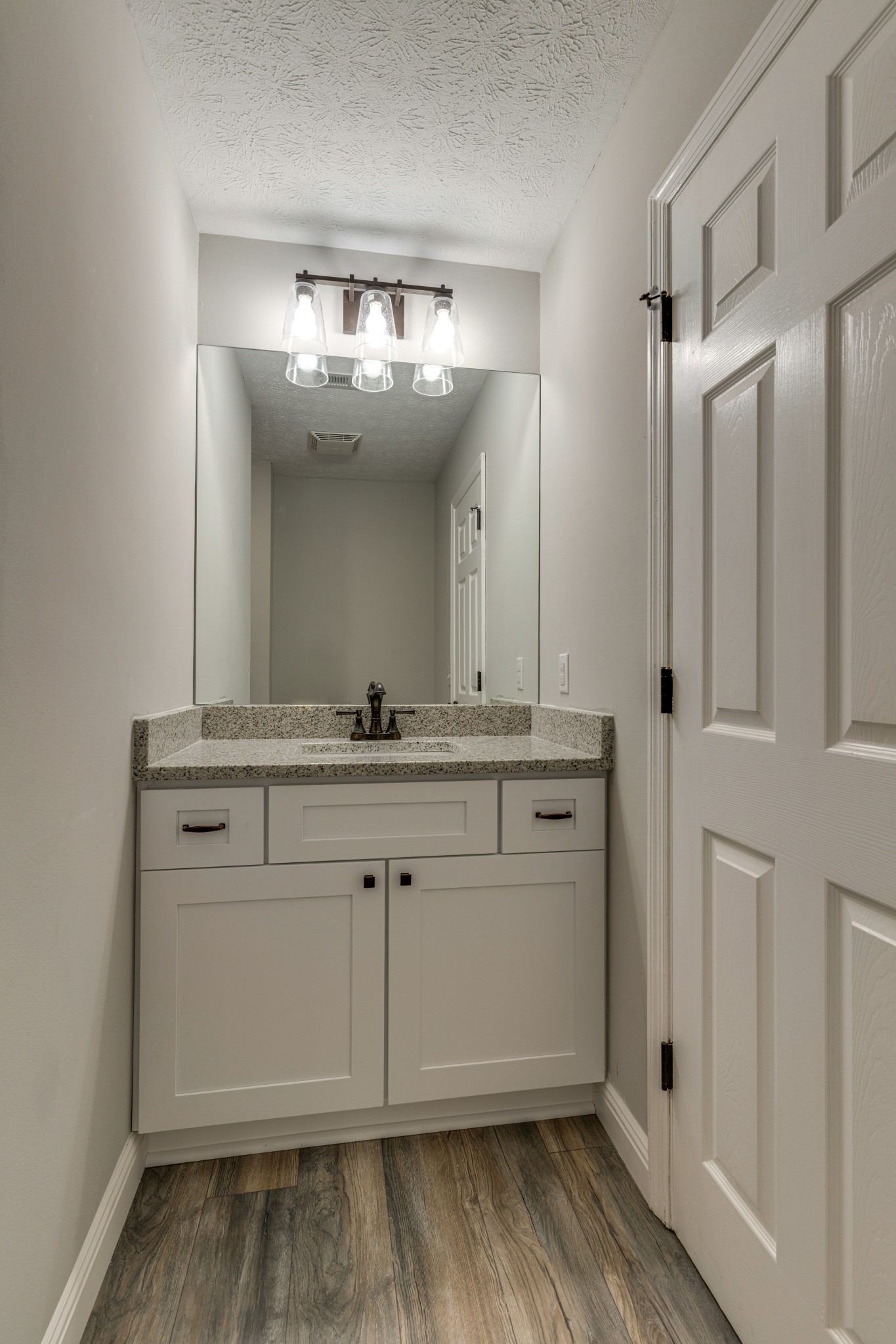 180 Brooke Castle Dr