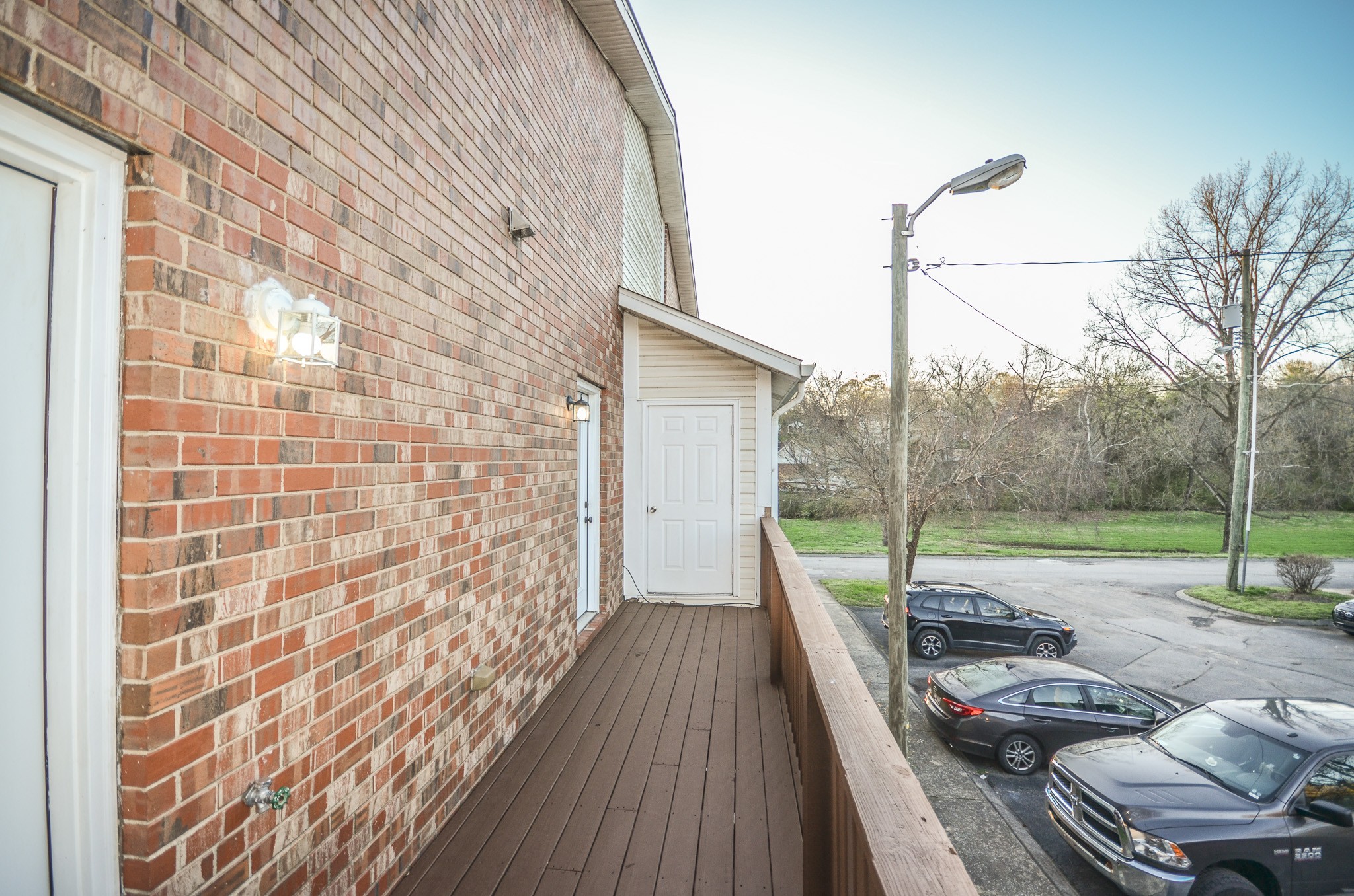 180 Brooke Castle Dr