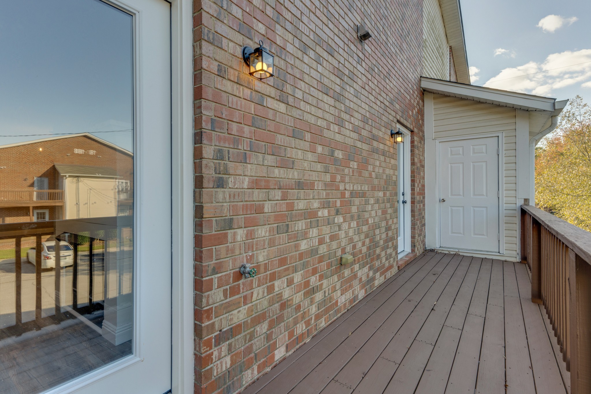 180 Brooke Castle Dr