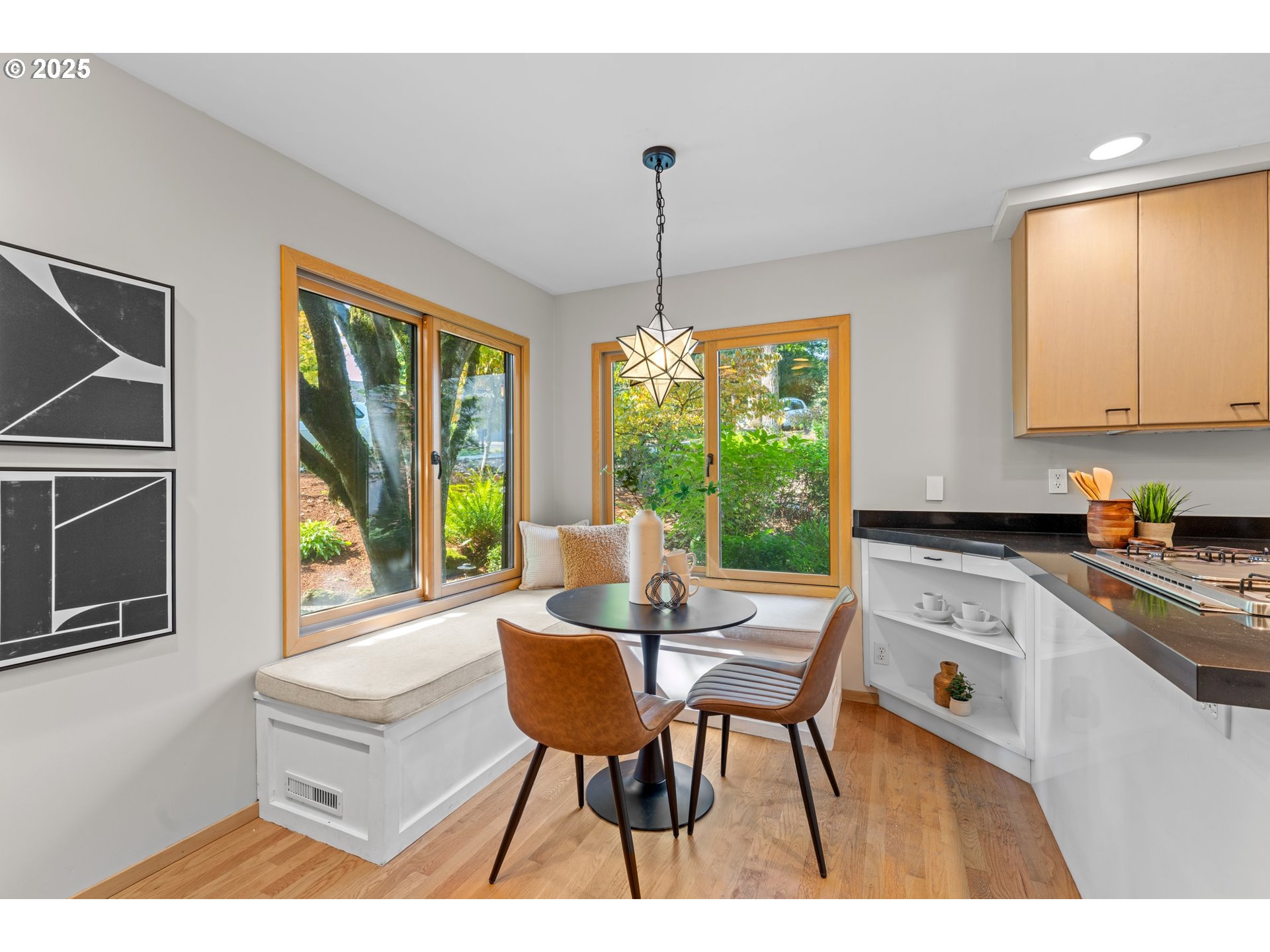 47 TANGLEWOOD DR, Lake Oswego