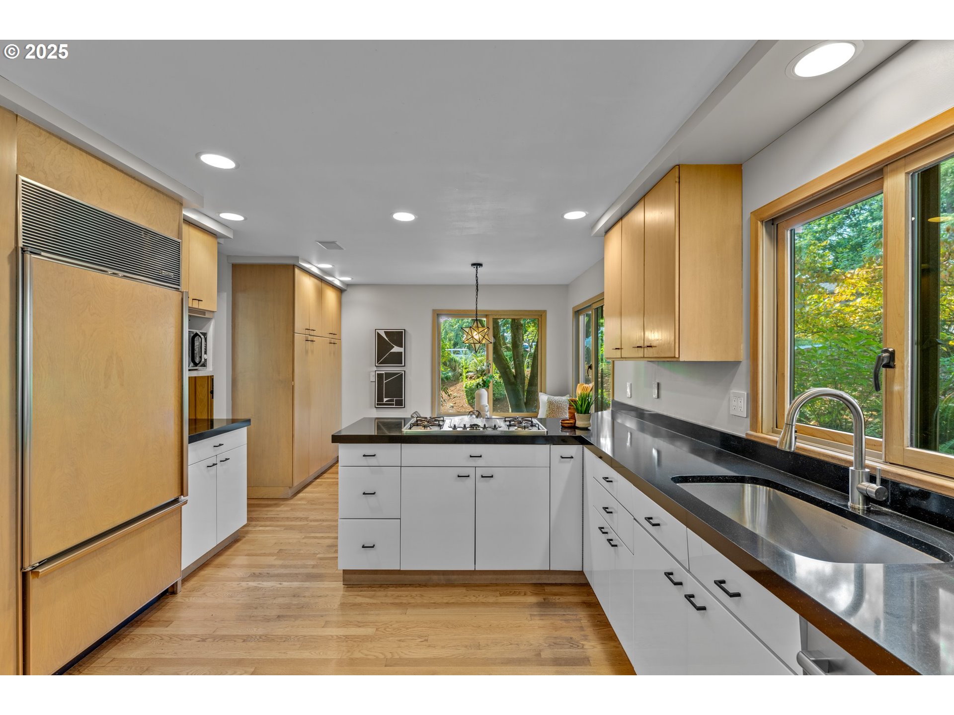 47 TANGLEWOOD DR, Lake Oswego