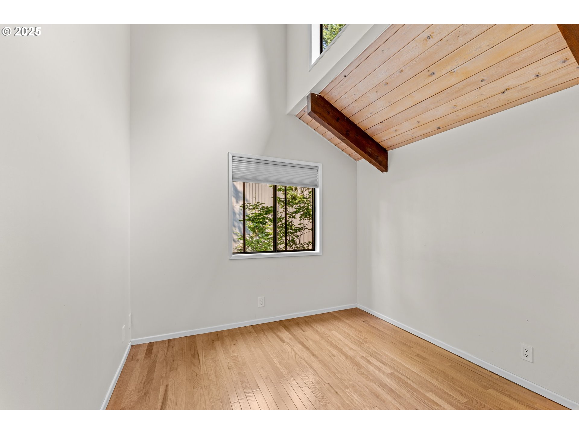 47 TANGLEWOOD DR, Lake Oswego