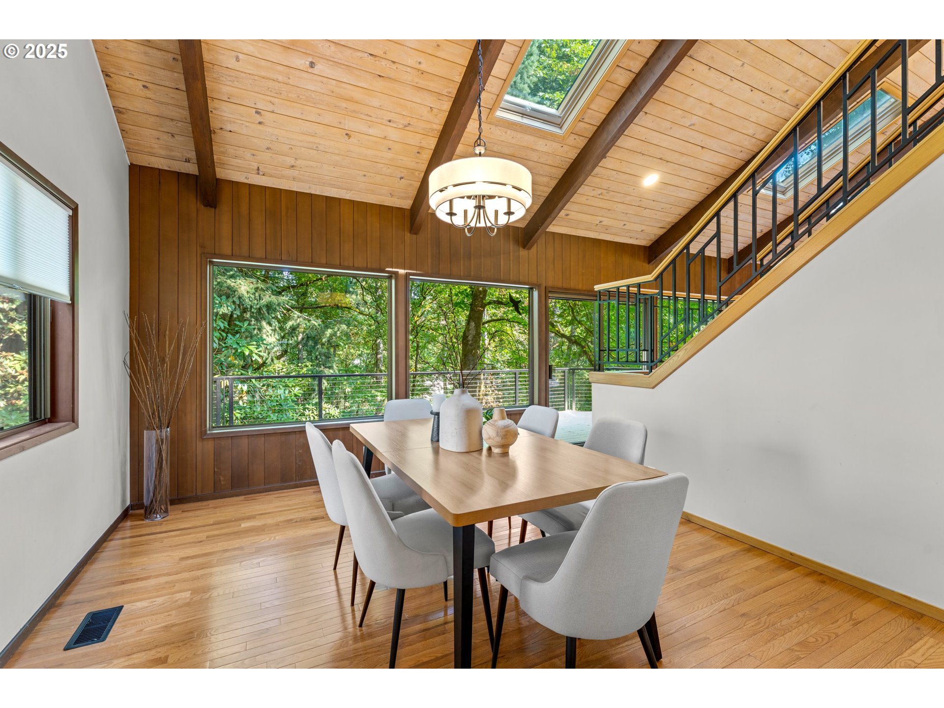 47 TANGLEWOOD DR, Lake Oswego
