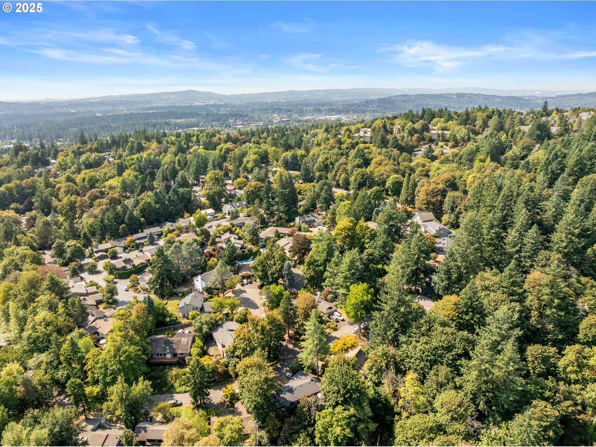 47 TANGLEWOOD DR, Lake Oswego