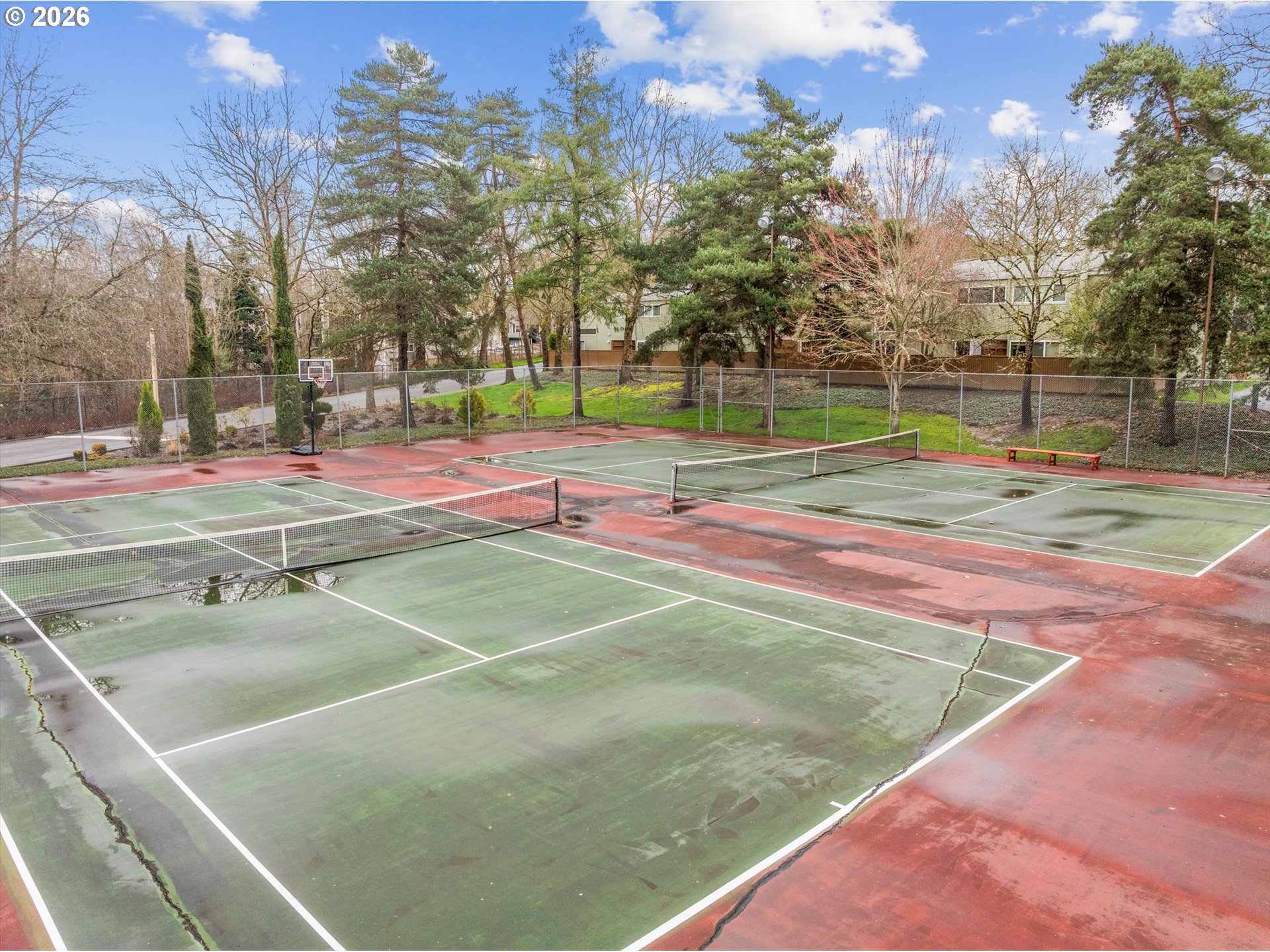 1865 NW ROLLING HILL DR