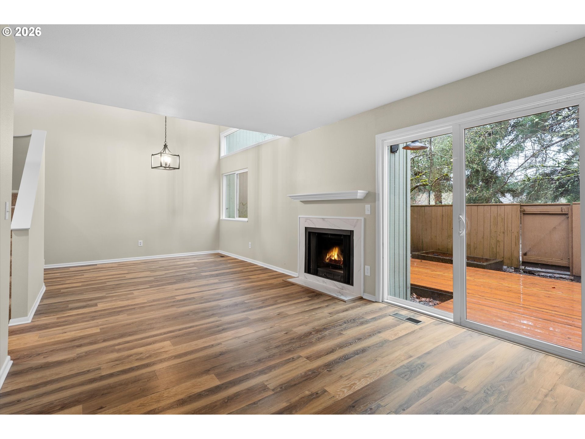 1865 NW ROLLING HILL DR