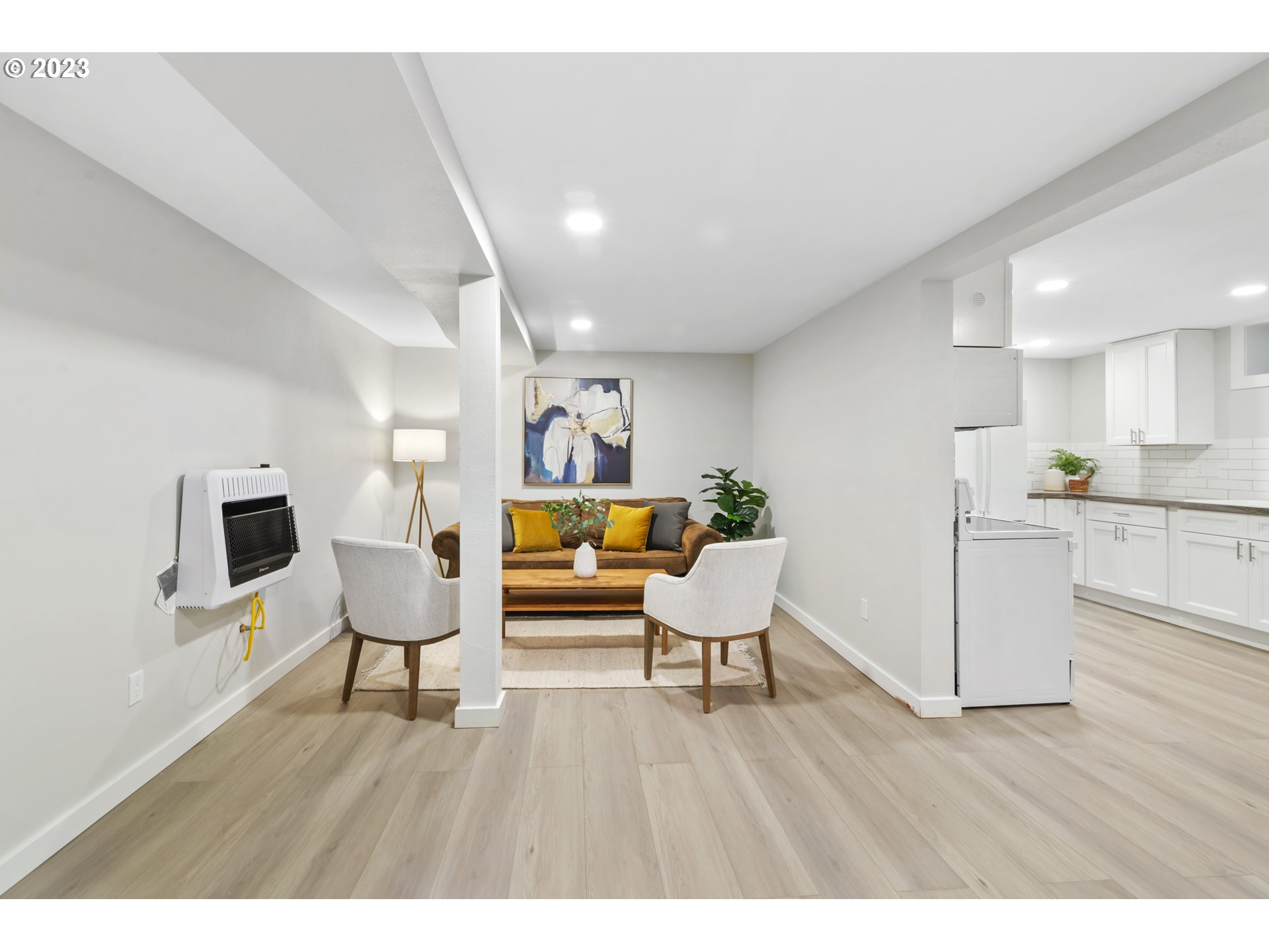 7537 N RICHMOND AVE 2