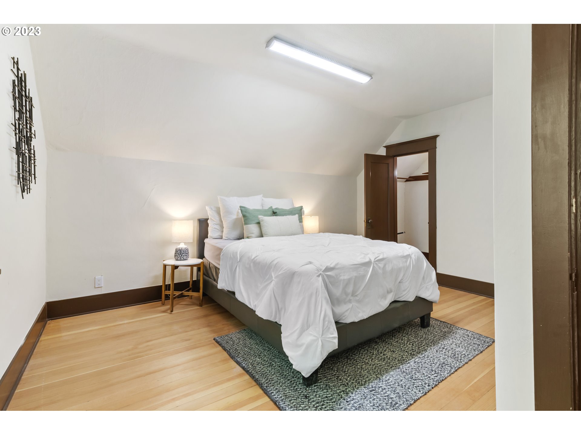 7537 N RICHMOND AVE 2