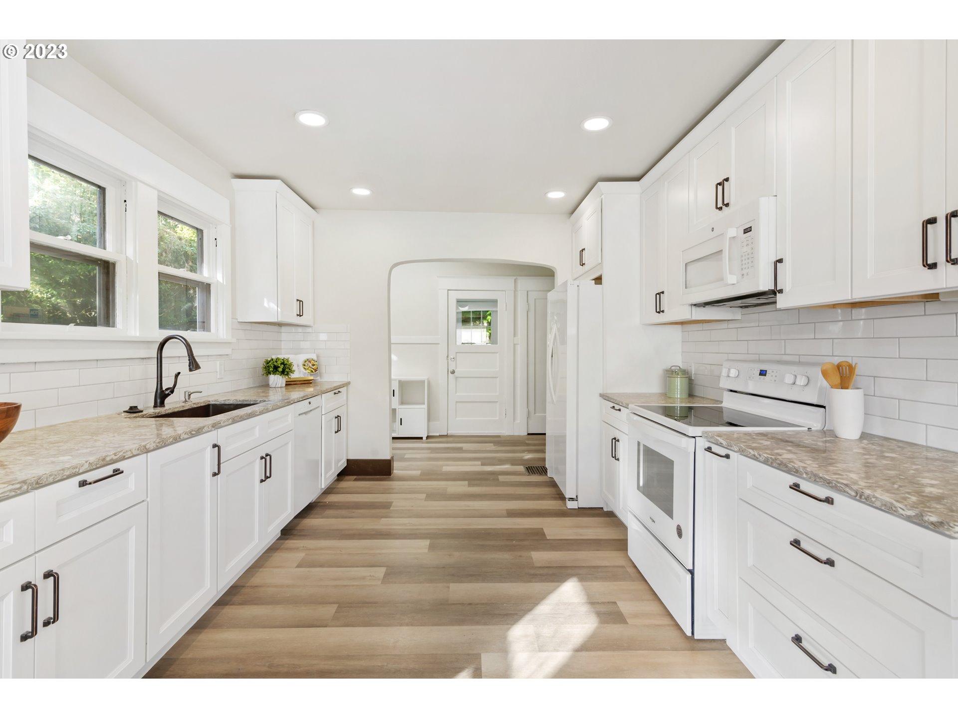 7537 N RICHMOND AVE 2