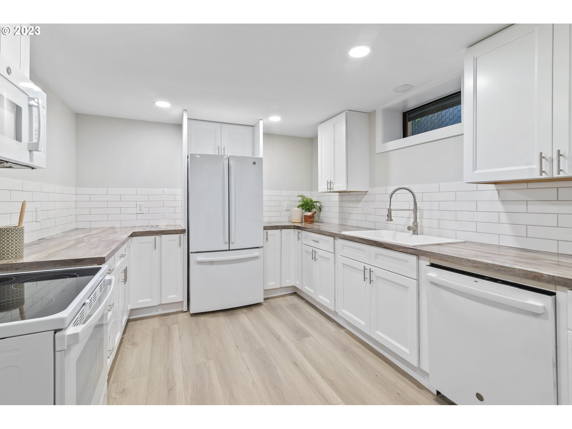 7537 N RICHMOND AVE 2