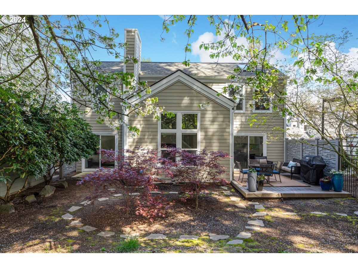 11360 SW SYCAMORE PL