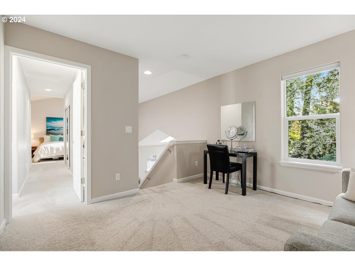 11360 SW SYCAMORE PL