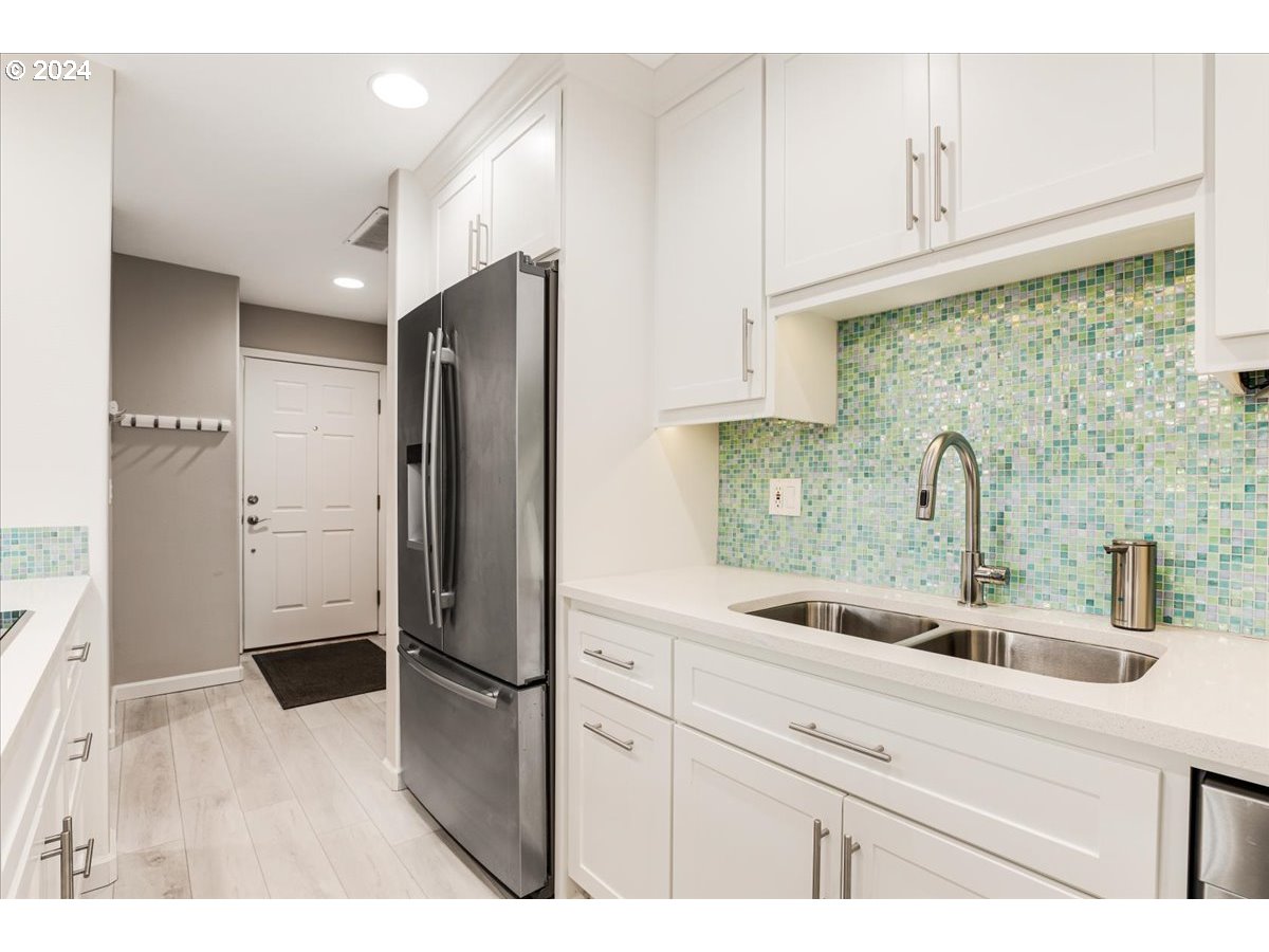 11360 SW SYCAMORE PL