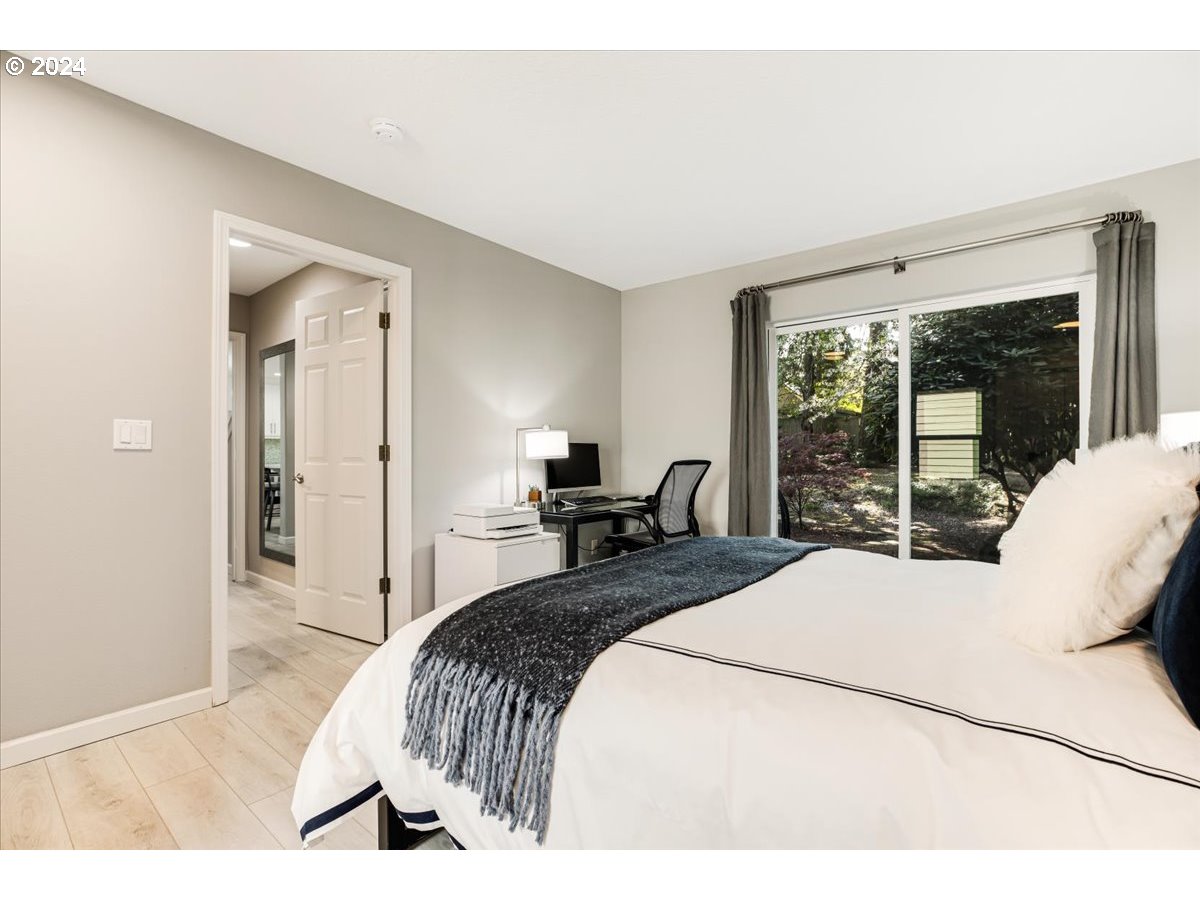 11360 SW SYCAMORE PL