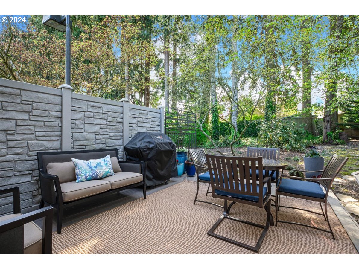 11360 SW SYCAMORE PL