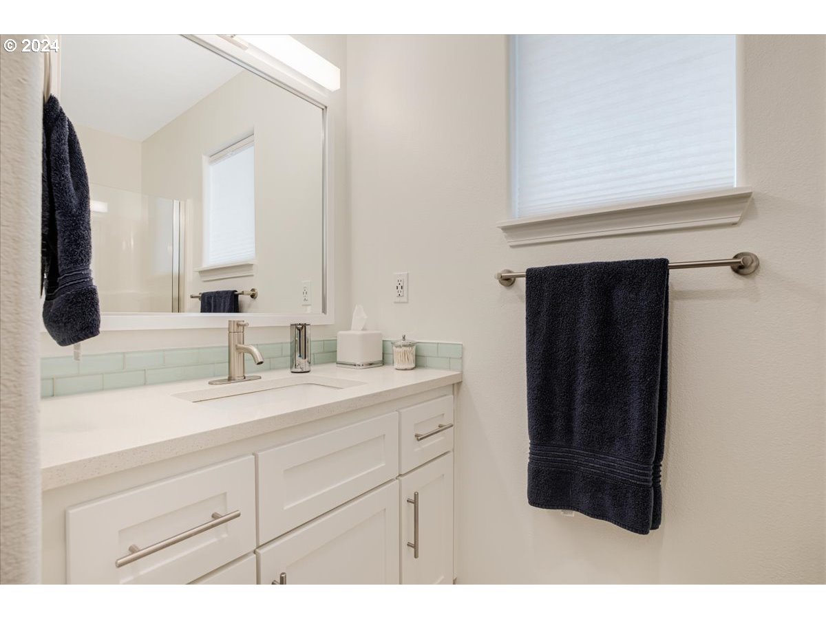 11360 SW SYCAMORE PL