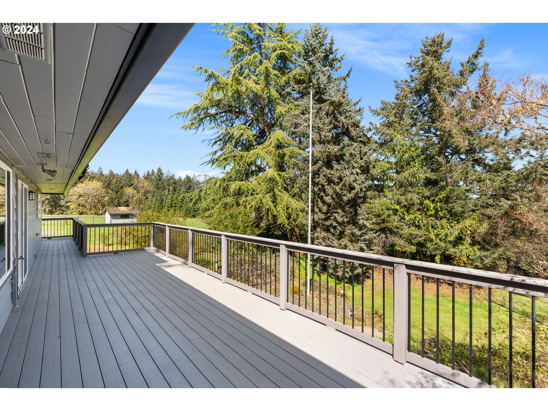 18585 SW NEUGEBAUER RD