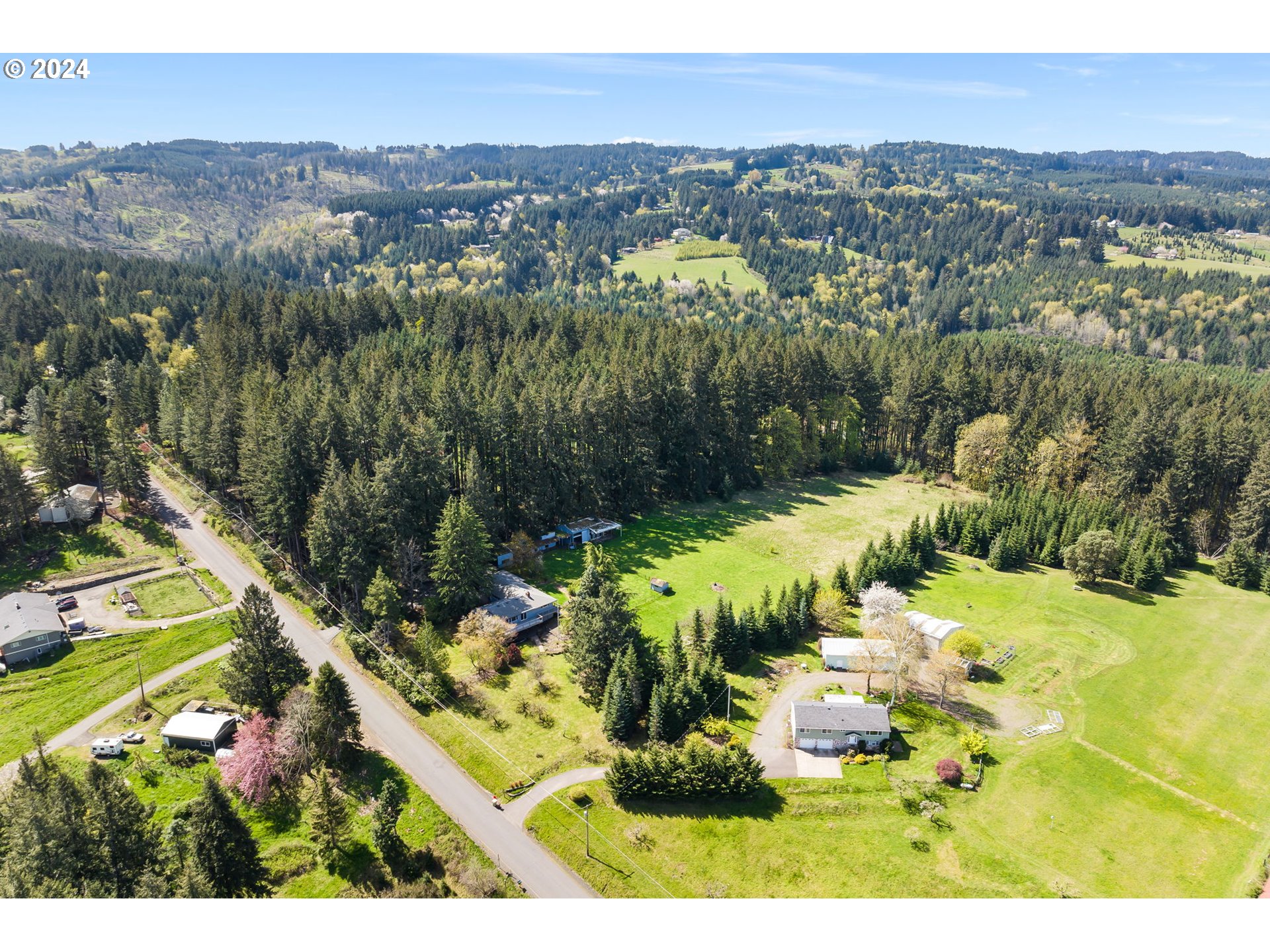 18585 SW NEUGEBAUER RD