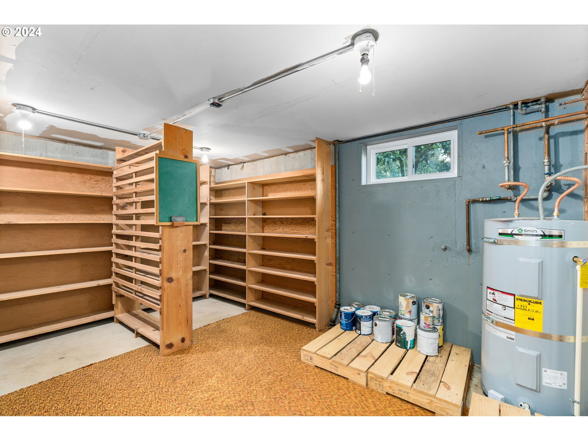 18585 SW NEUGEBAUER RD