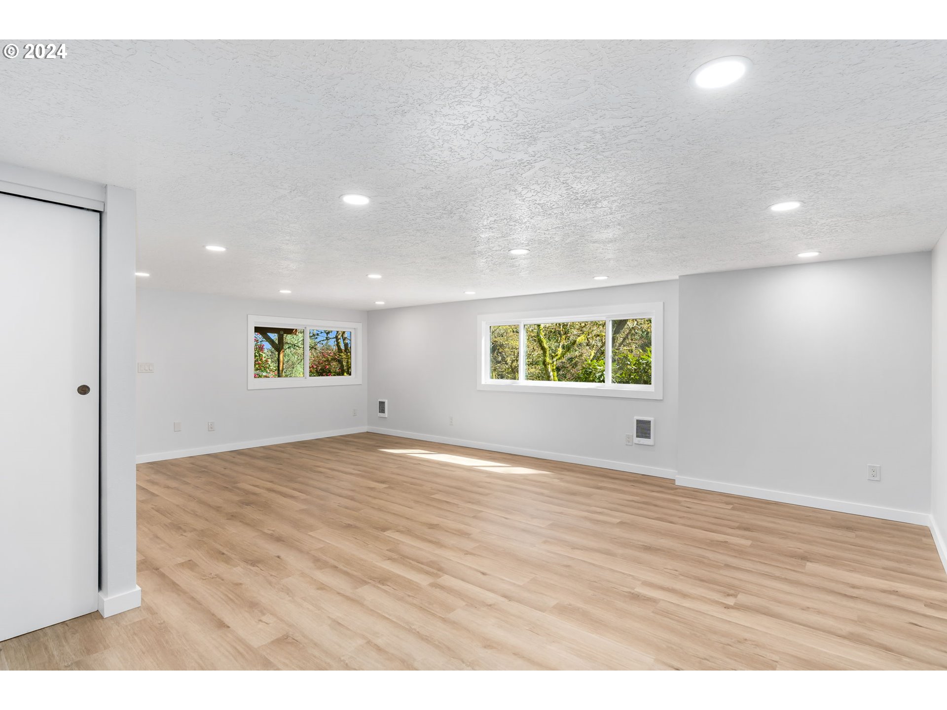 18585 SW NEUGEBAUER RD